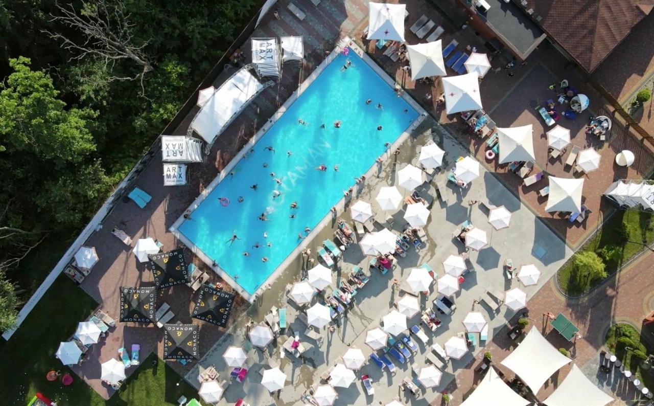 Otaman Resort Pasiky-Zubryts'ki Buitenkant foto