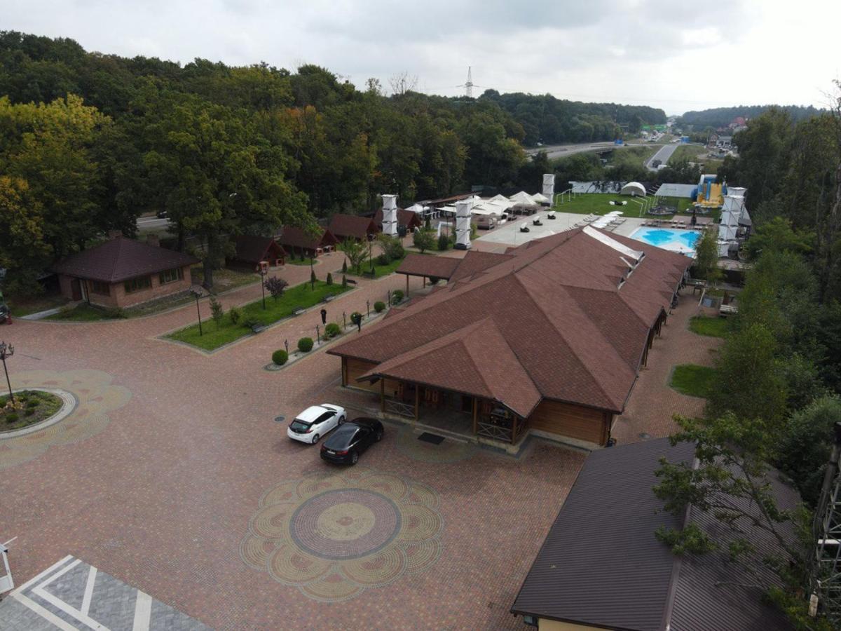 Otaman Resort Pasiky-Zubryts'ki Buitenkant foto